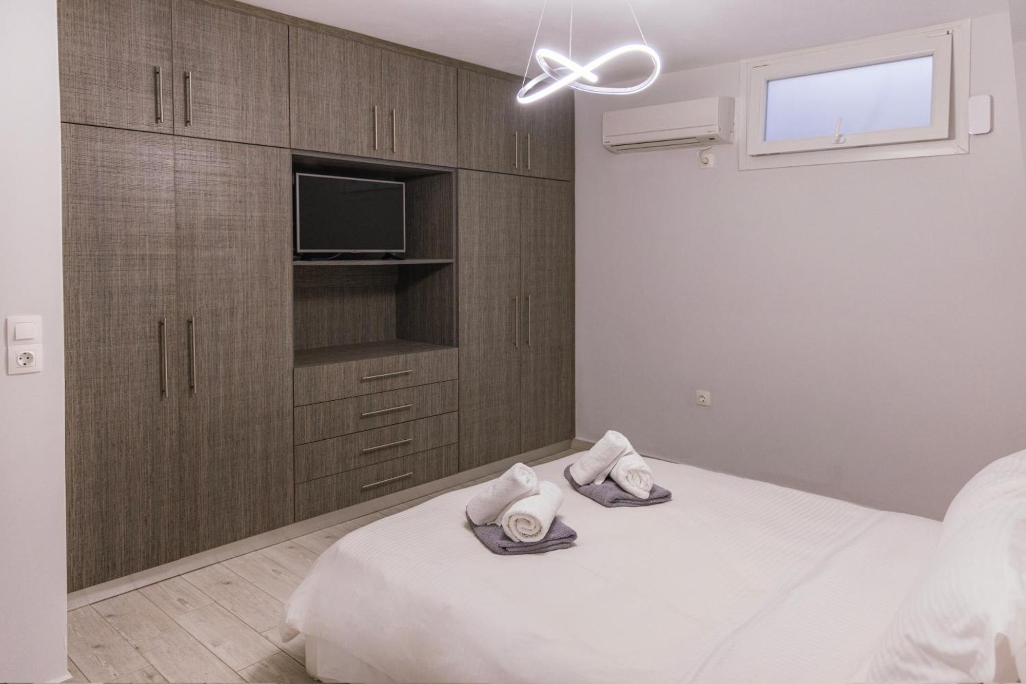 Limani Lux Apartments 卡尔帕索斯 客房 照片