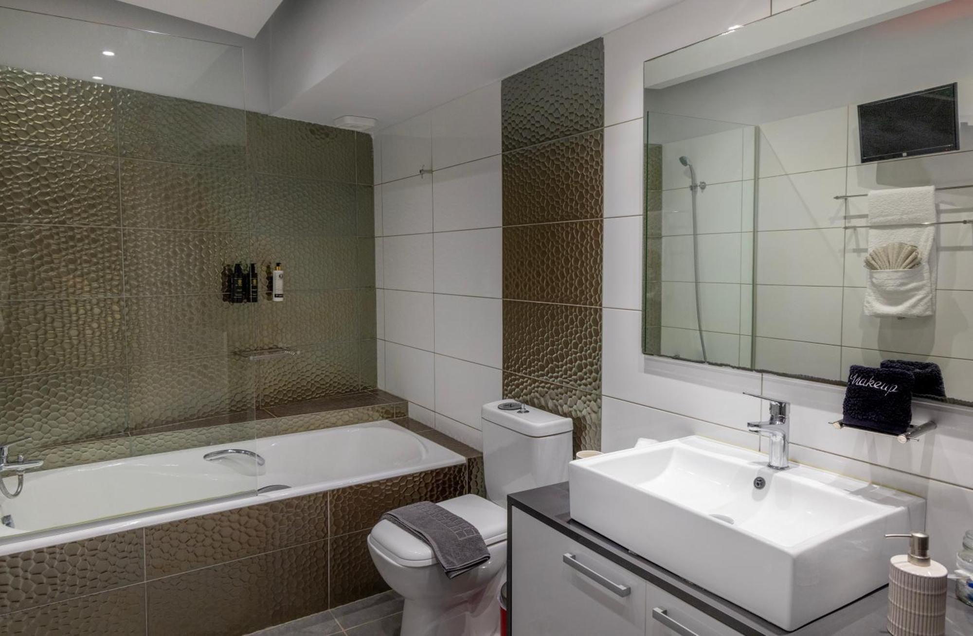Limani Lux Apartments 卡尔帕索斯 客房 照片